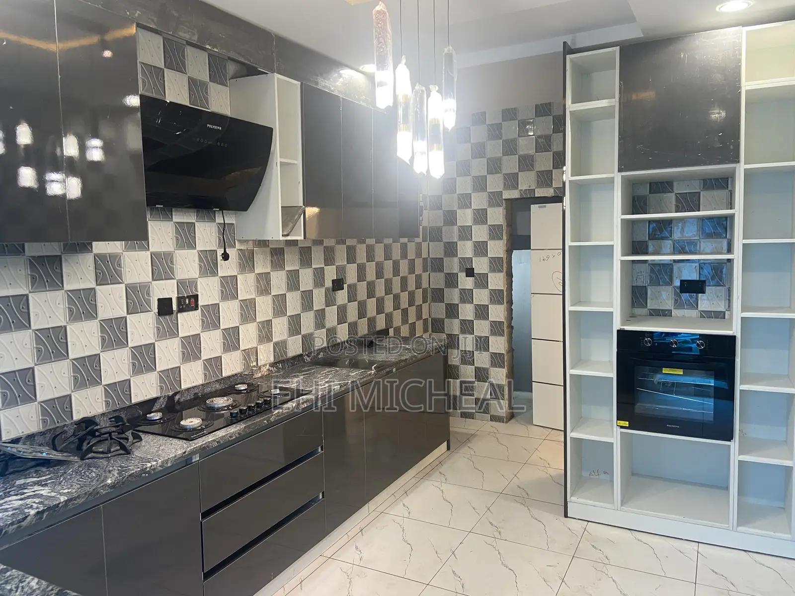 4bdrm Duplex in Brains & Hamers , Life Camp for sale in Life Camp