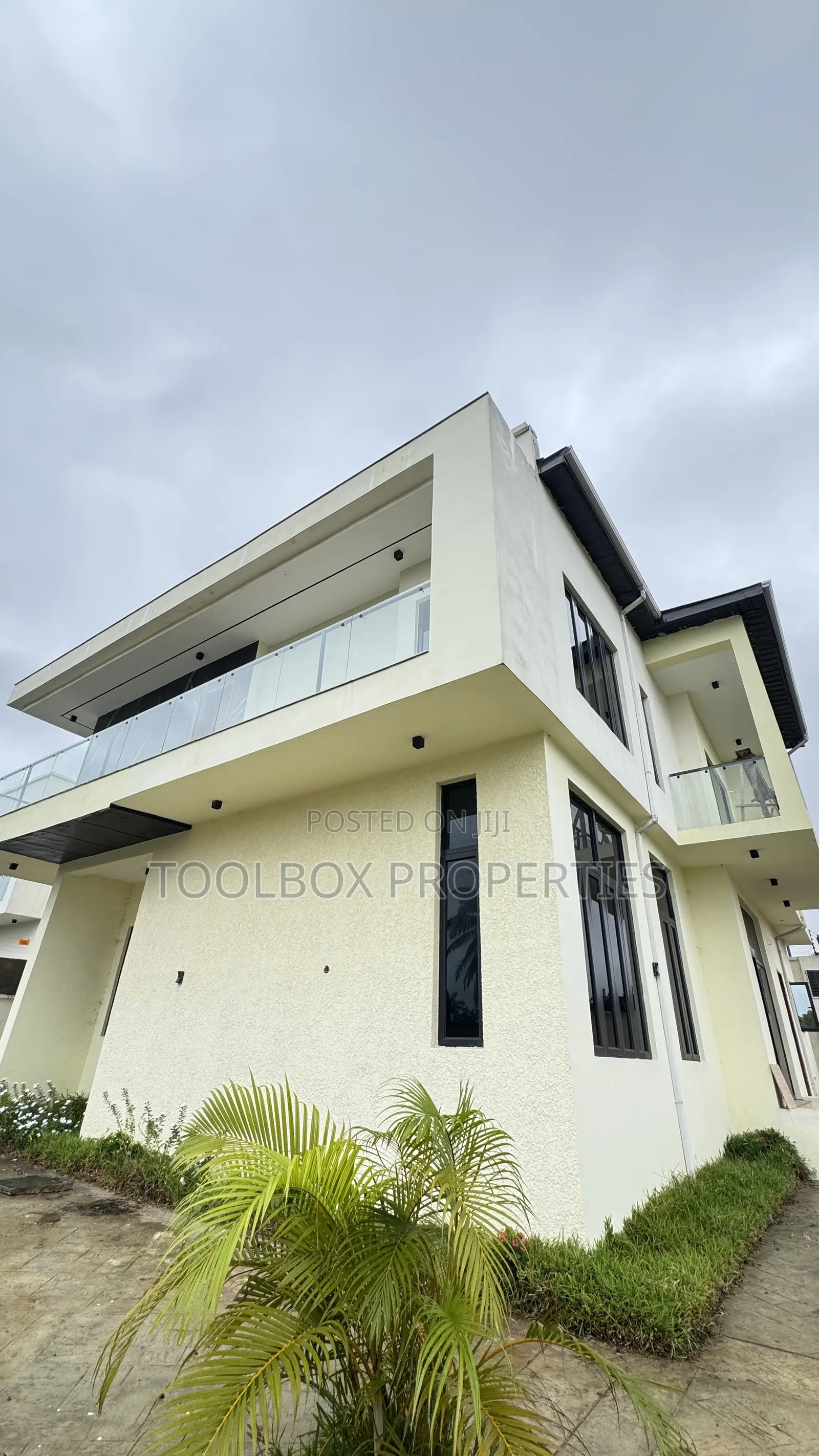 4bdrm Duplex in Kolapo  Ishola G.R.A, Akobo for sale in Akobo