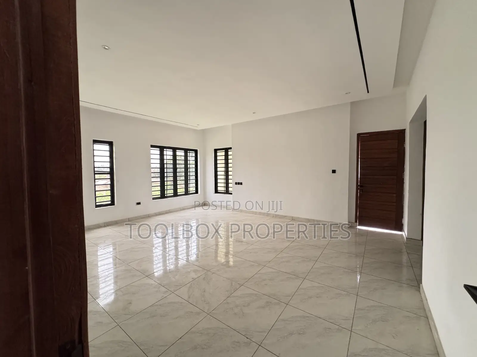 4bdrm Duplex in Kolapo  Ishola G.R.A, Akobo for sale in Akobo