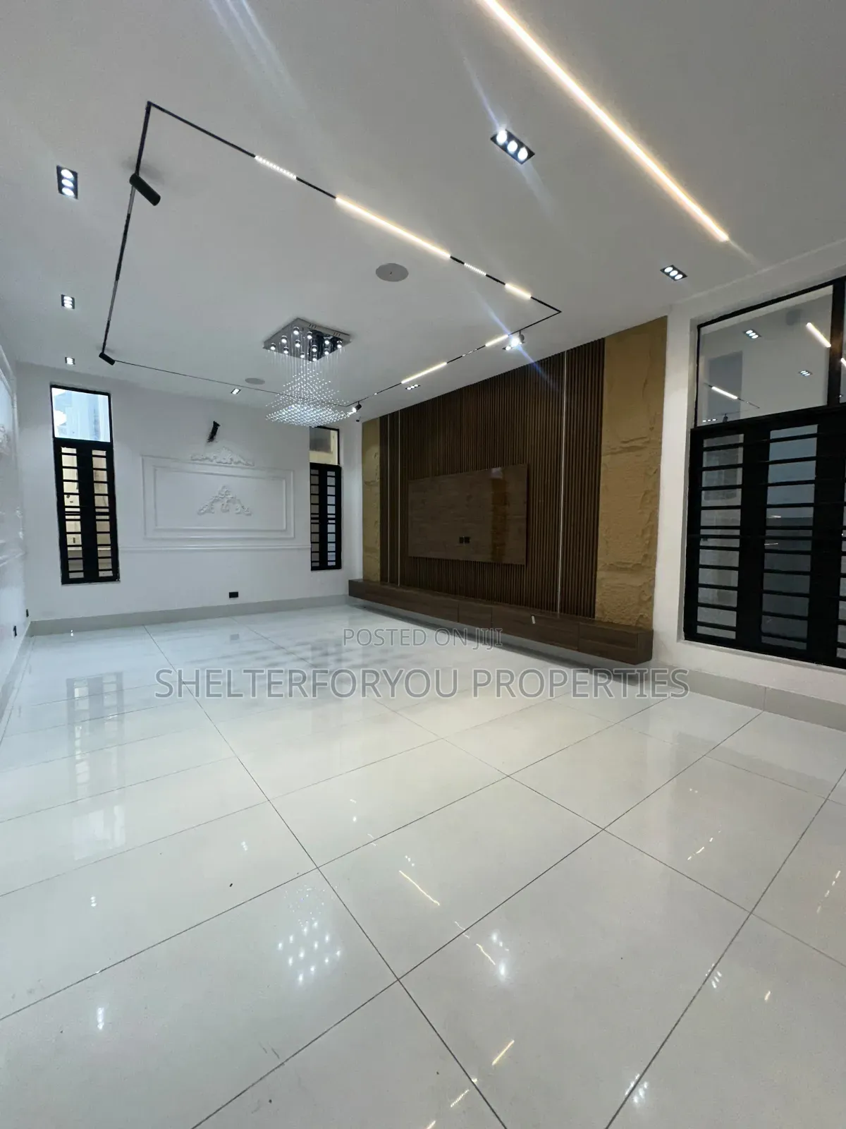 5bdrm Duplex in Off Lekki-Epe Expressway for sale in Off Lekki-Epe Expressway