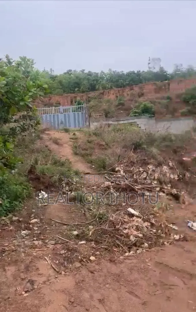 8,270.34sqm, Residential, FCDA C of O and Tarred Road in Guzape District
