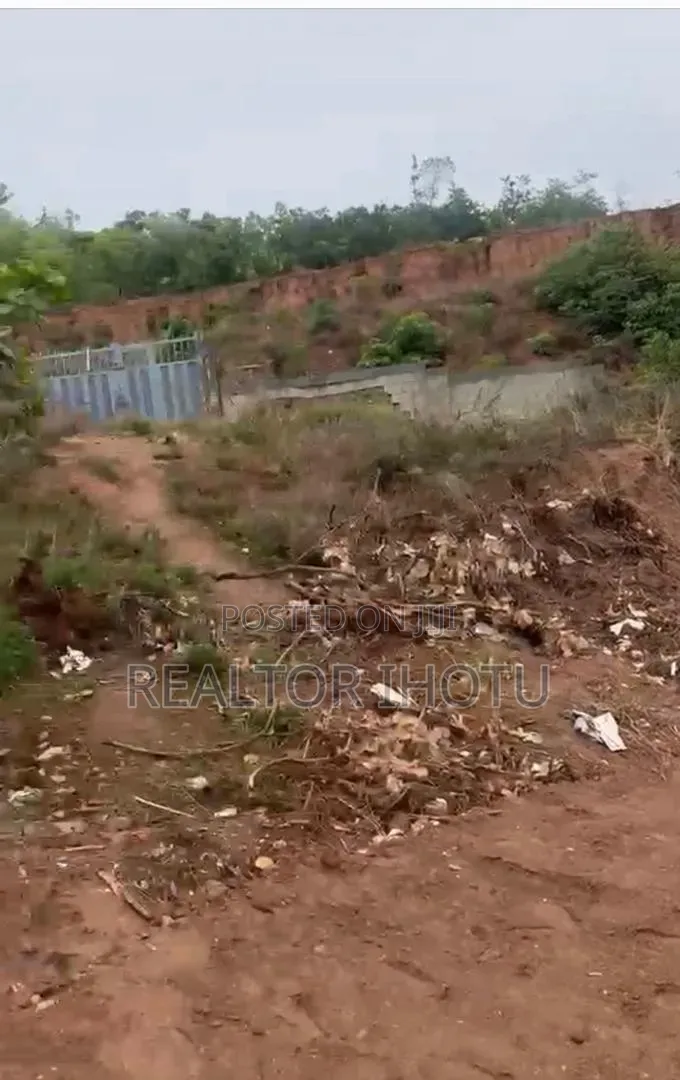 8,270.34sqm, Residential, FCDA C of O and Tarred Road in Guzape District