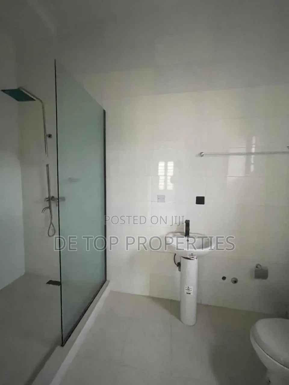 5bdrm Duplex in Ikota Lekki for rent in Lekki Phase 1