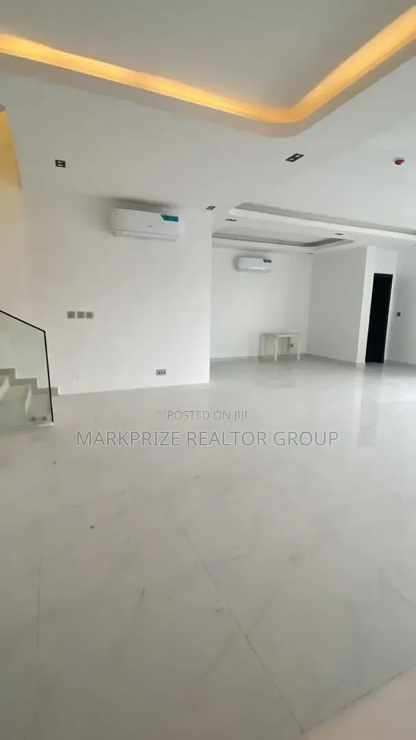4bdrm Maisonette in Old Ikoyi Lagos for sale in Old Ikoyi