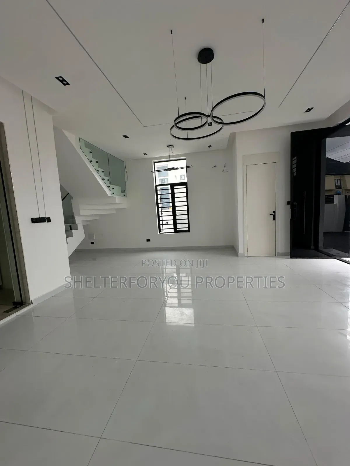 5bdrm Duplex in Sangotedo for sale in Sangotedo