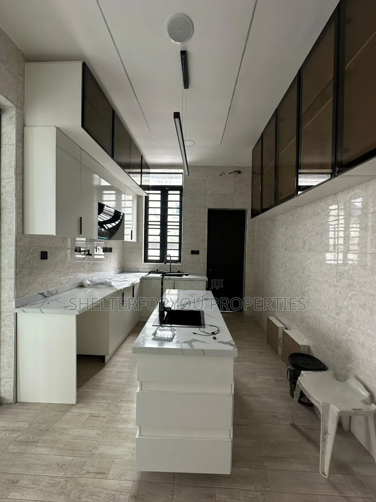 5bdrm Duplex in Sangotedo for sale in Sangotedo