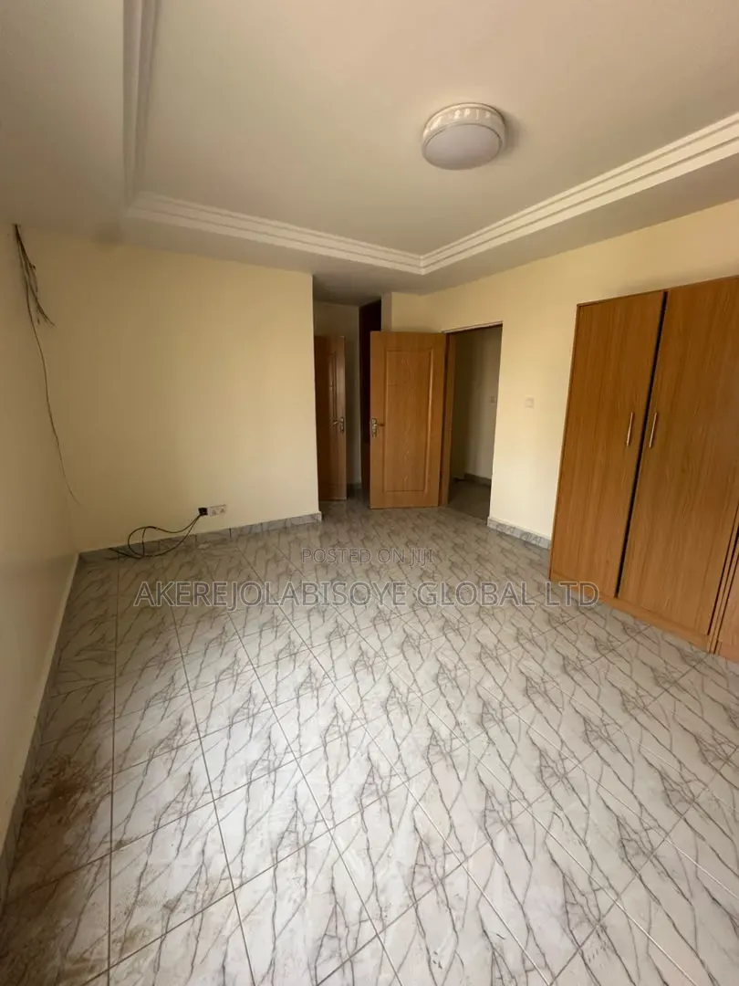4bdrm Duplex in In An Estate for rent in Life Camp