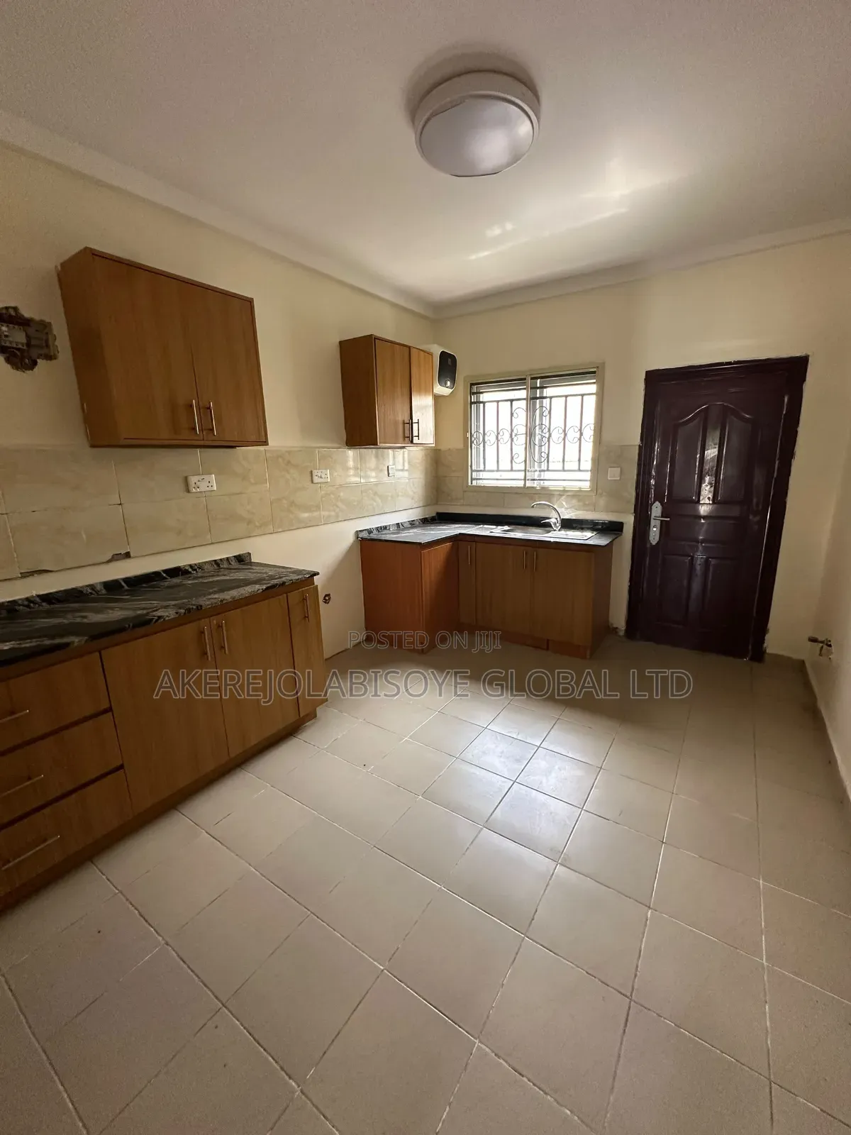 4bdrm Duplex in In An Estate for rent in Life Camp