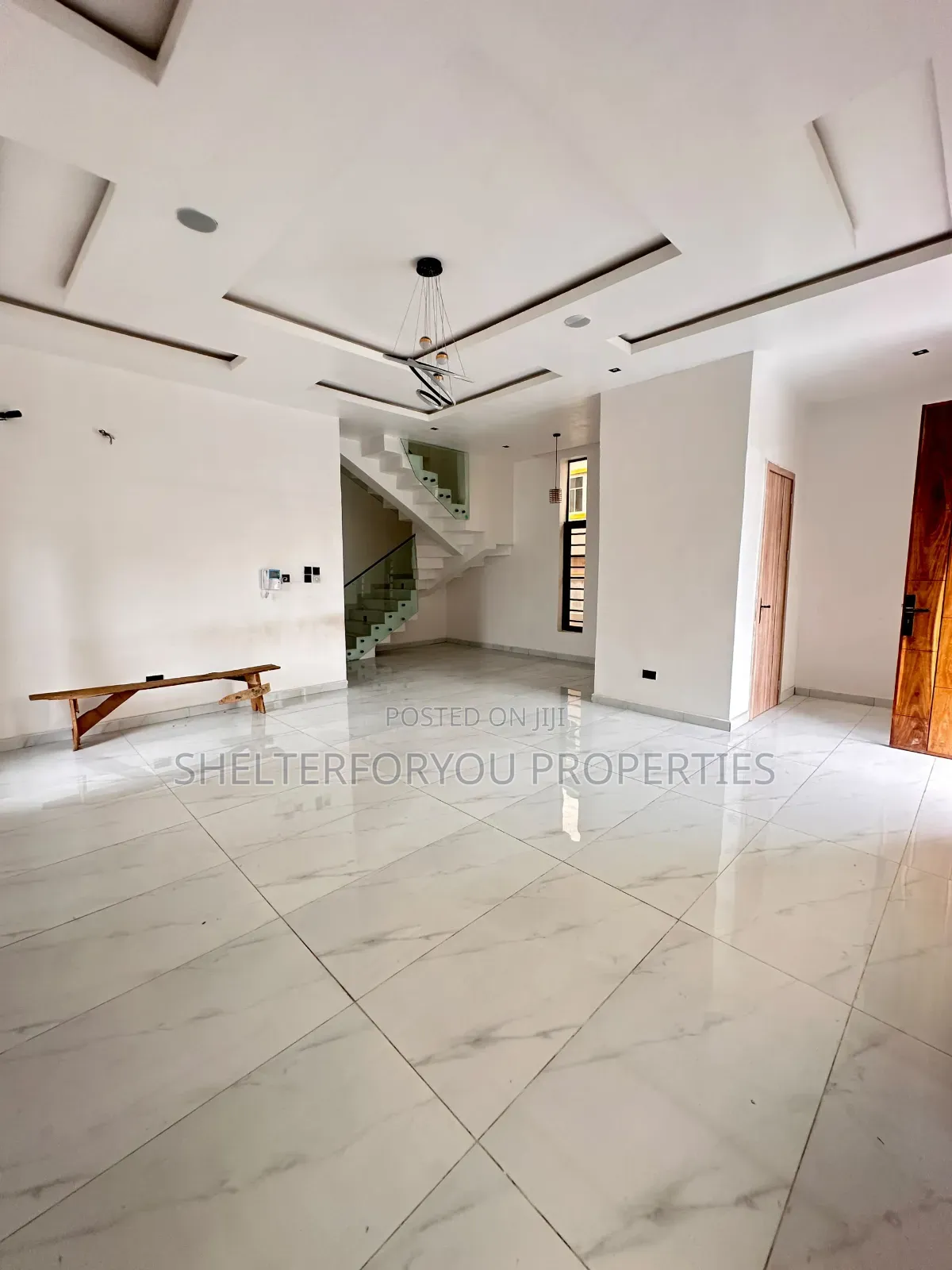 5bdrm Duplex in Sangotedo for sale in Sangotedo