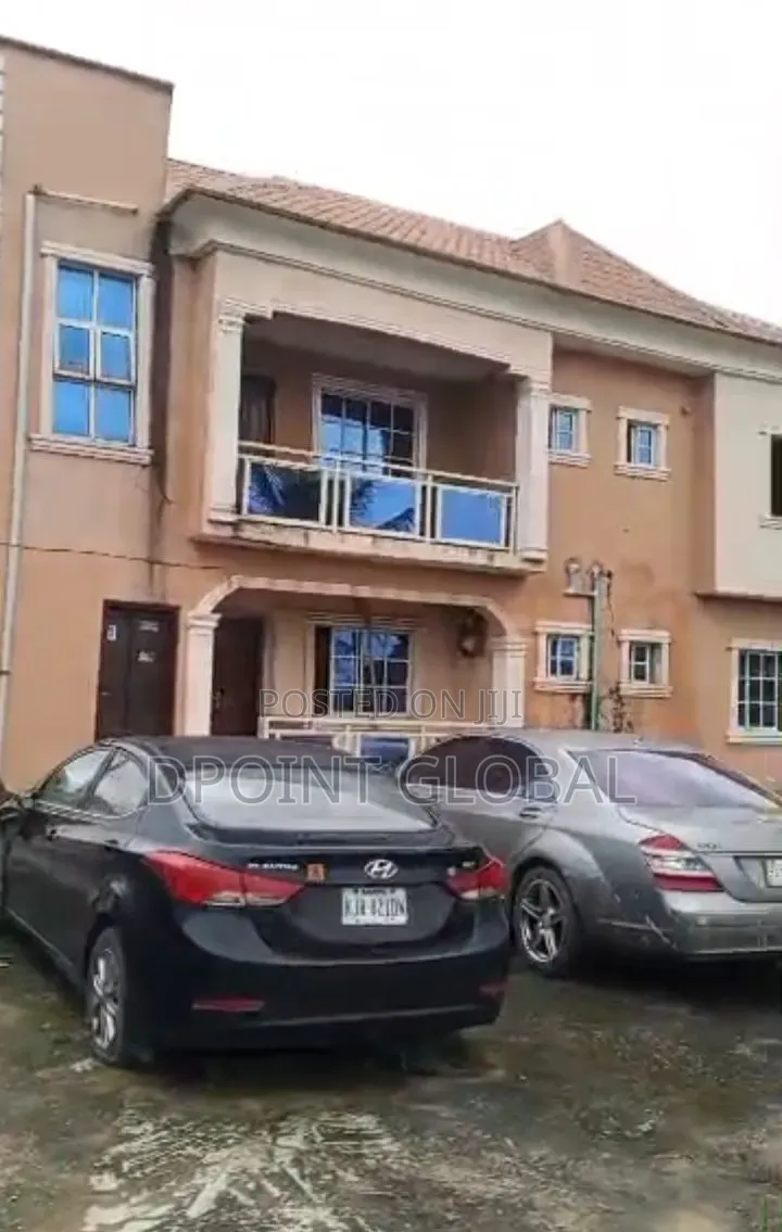 6bdrm Block of Flats in Gloryland Estate, Iseri Olofin for sale in Iseri Olofin
