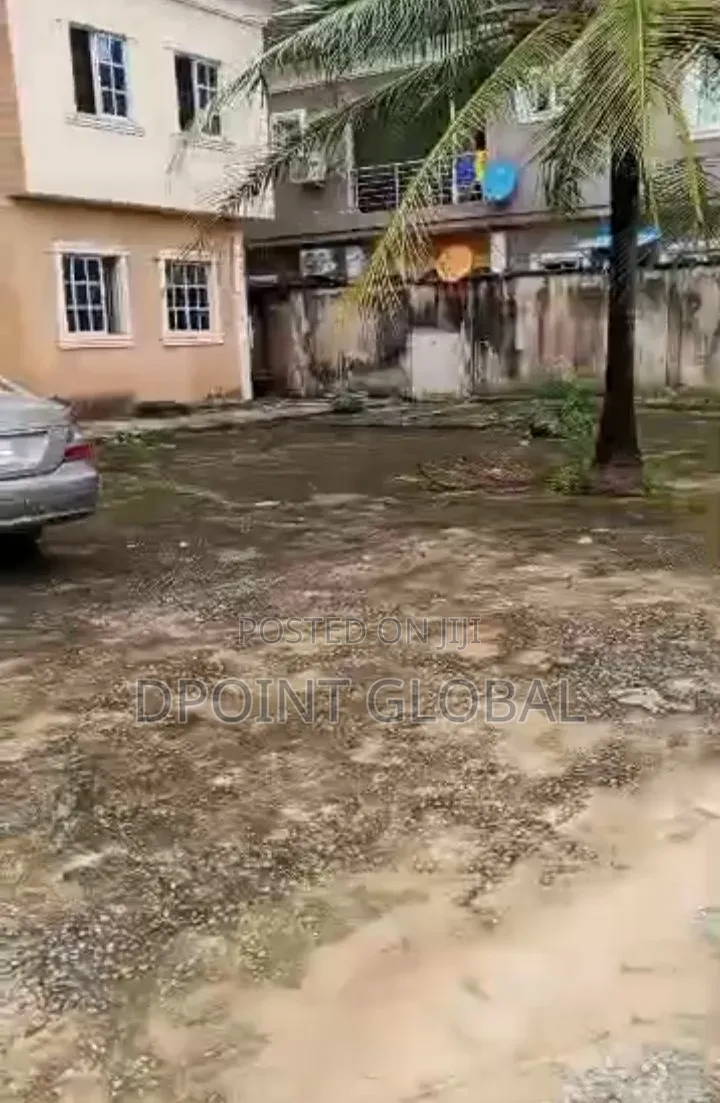 6bdrm Block of Flats in Gloryland Estate, Iseri Olofin for sale in Iseri Olofin