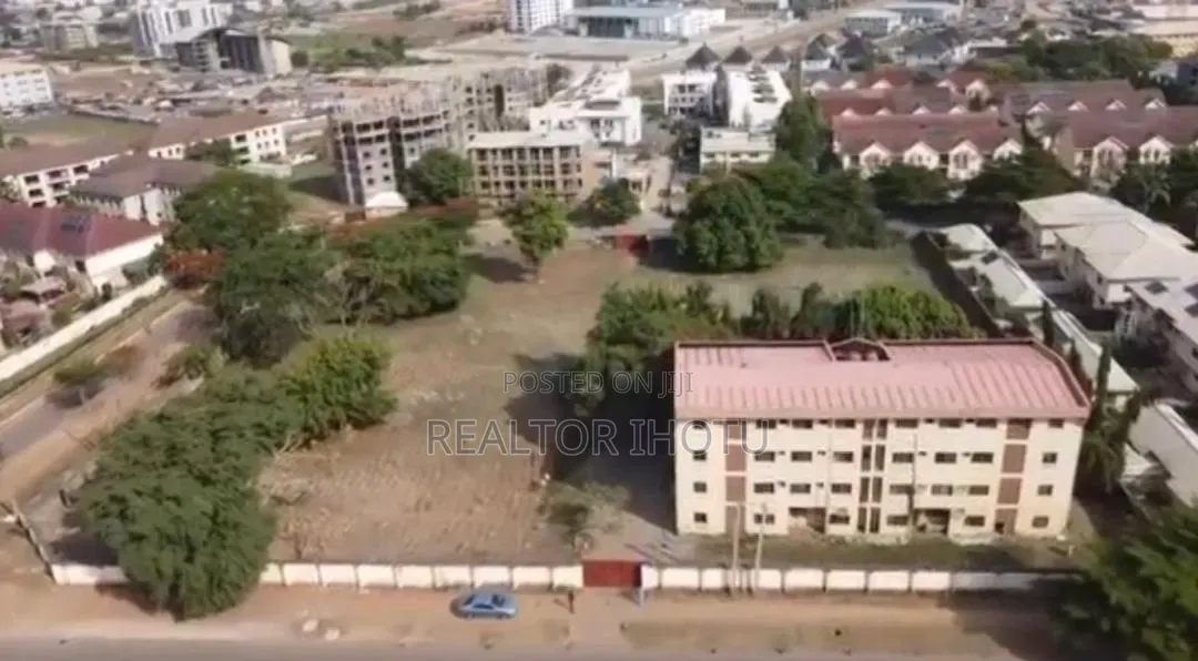 1.04sqm, Commercial, FCDA C of O in Jabi