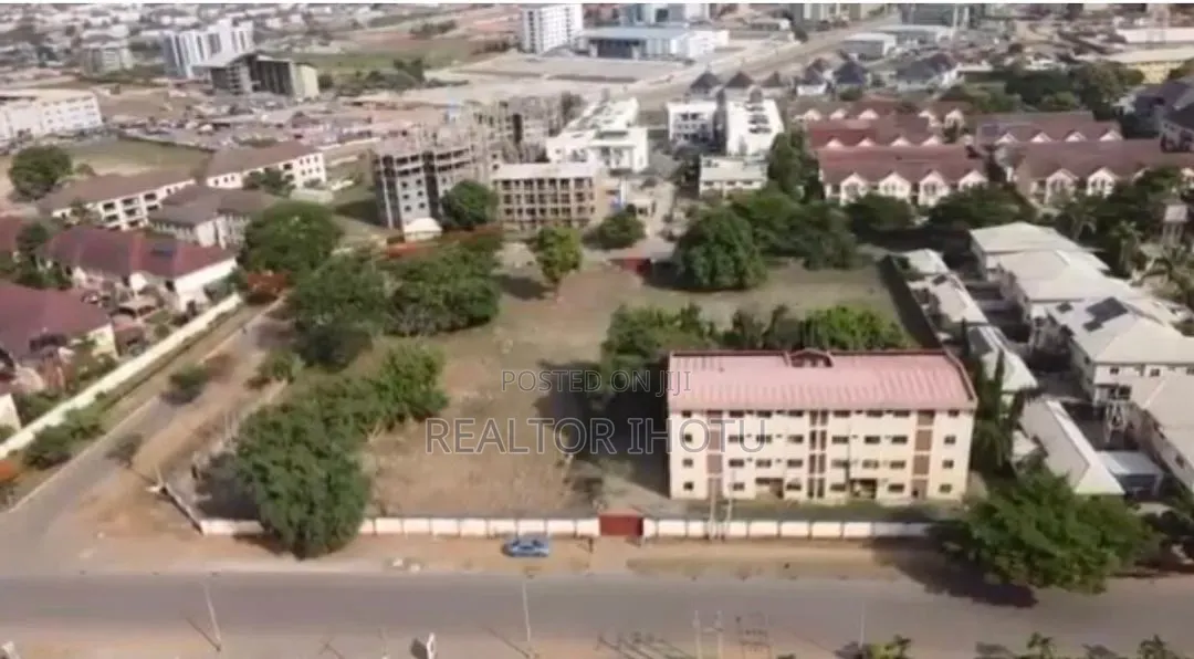 1.04sqm, Commercial, FCDA C of O in Jabi