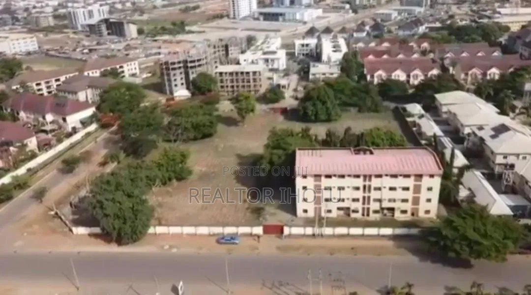1.04sqm, Commercial, FCDA C of O in Jabi