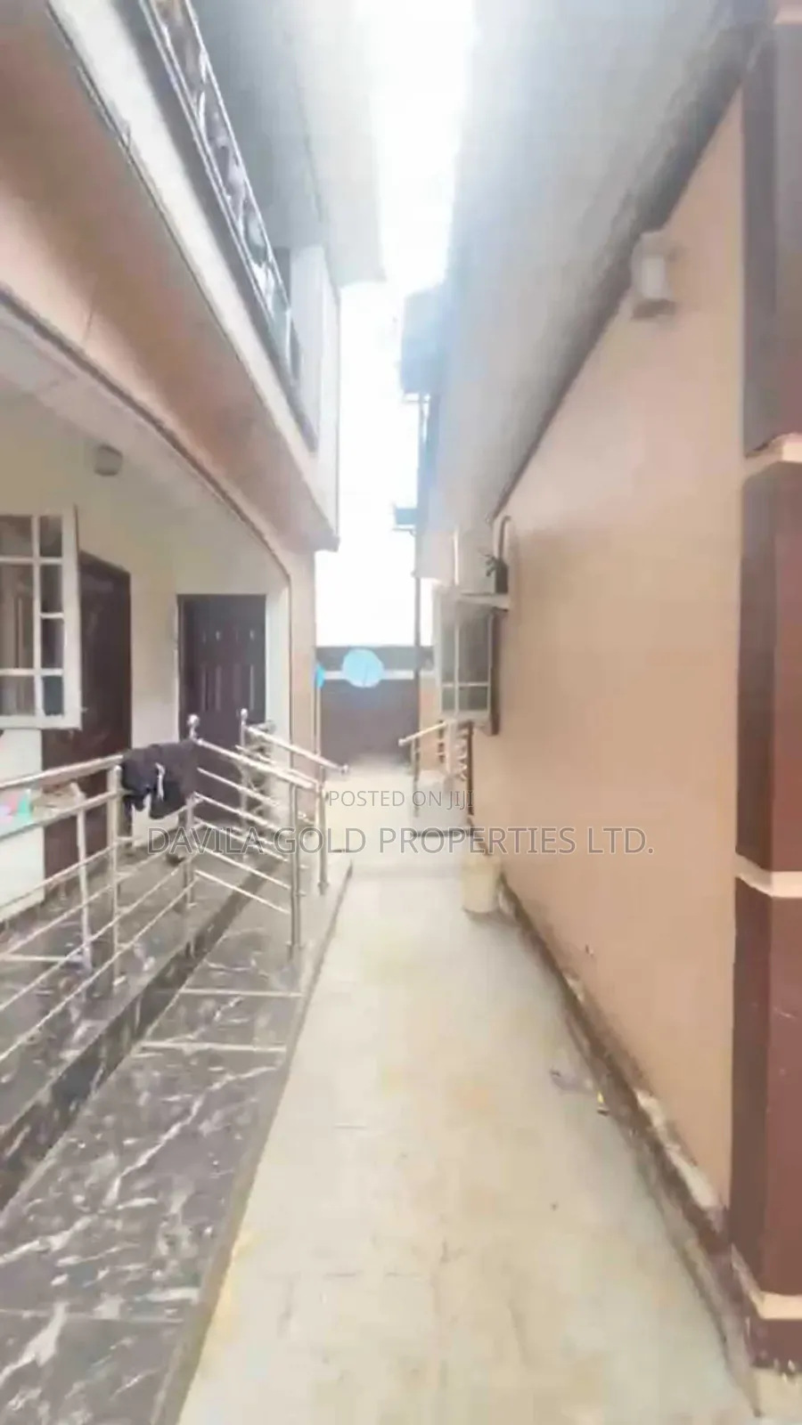 10bdrm Block of Flats in Benin City for sale in Benin City