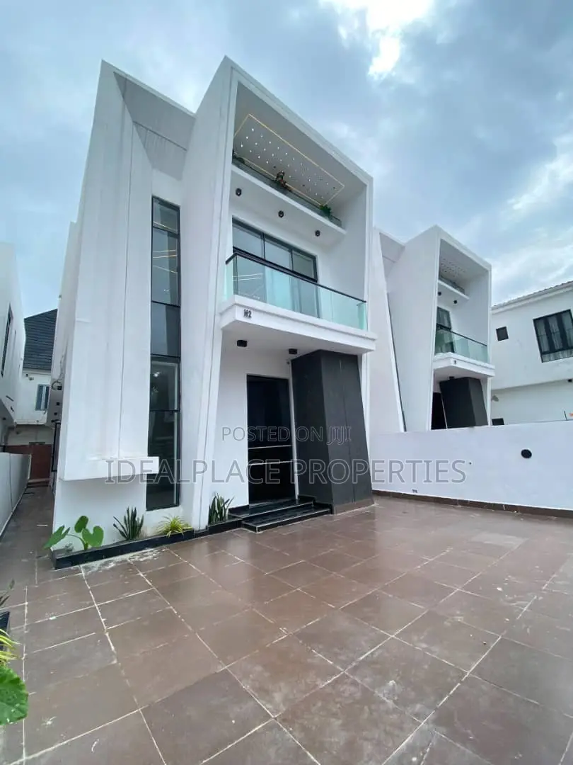 4bdrm Duplex in Lekki Expressway for sale in Lekki Expressway