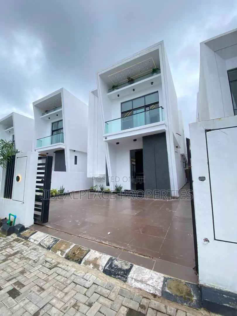 4bdrm Duplex in Lekki Expressway for sale in Lekki Expressway