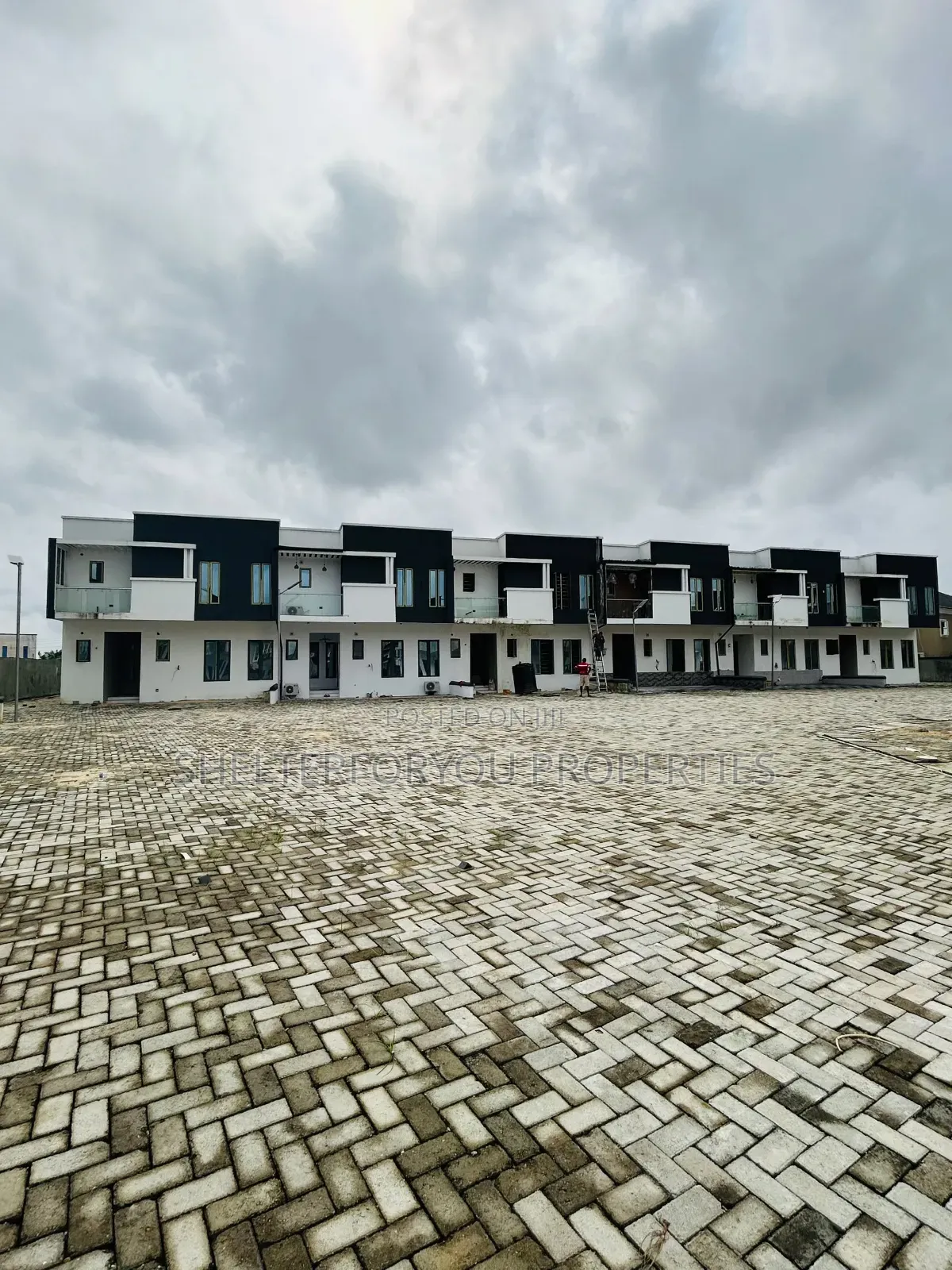 3bdrm Duplex in Sangotedo for sale in Sangotedo