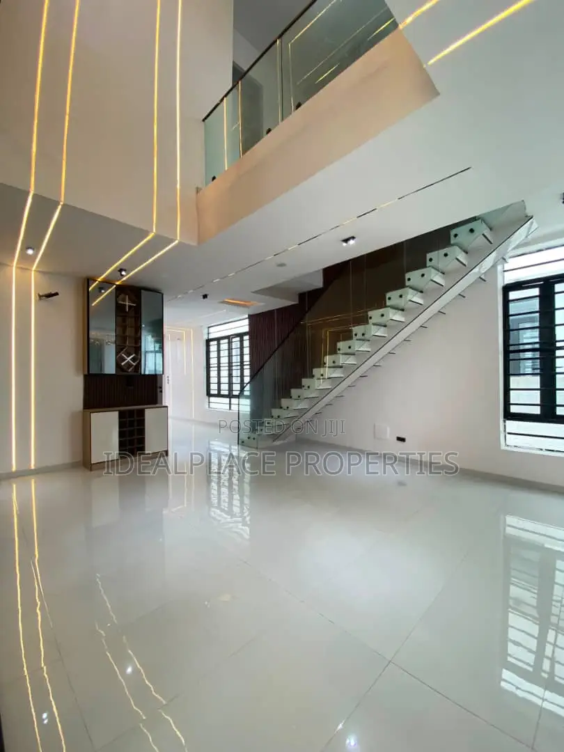 5bdrm Duplex in Lekki for sale in Lekki
