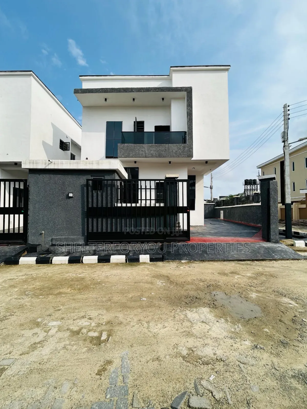 4bdrm Duplex in Sangotedo for sale in Sangotedo