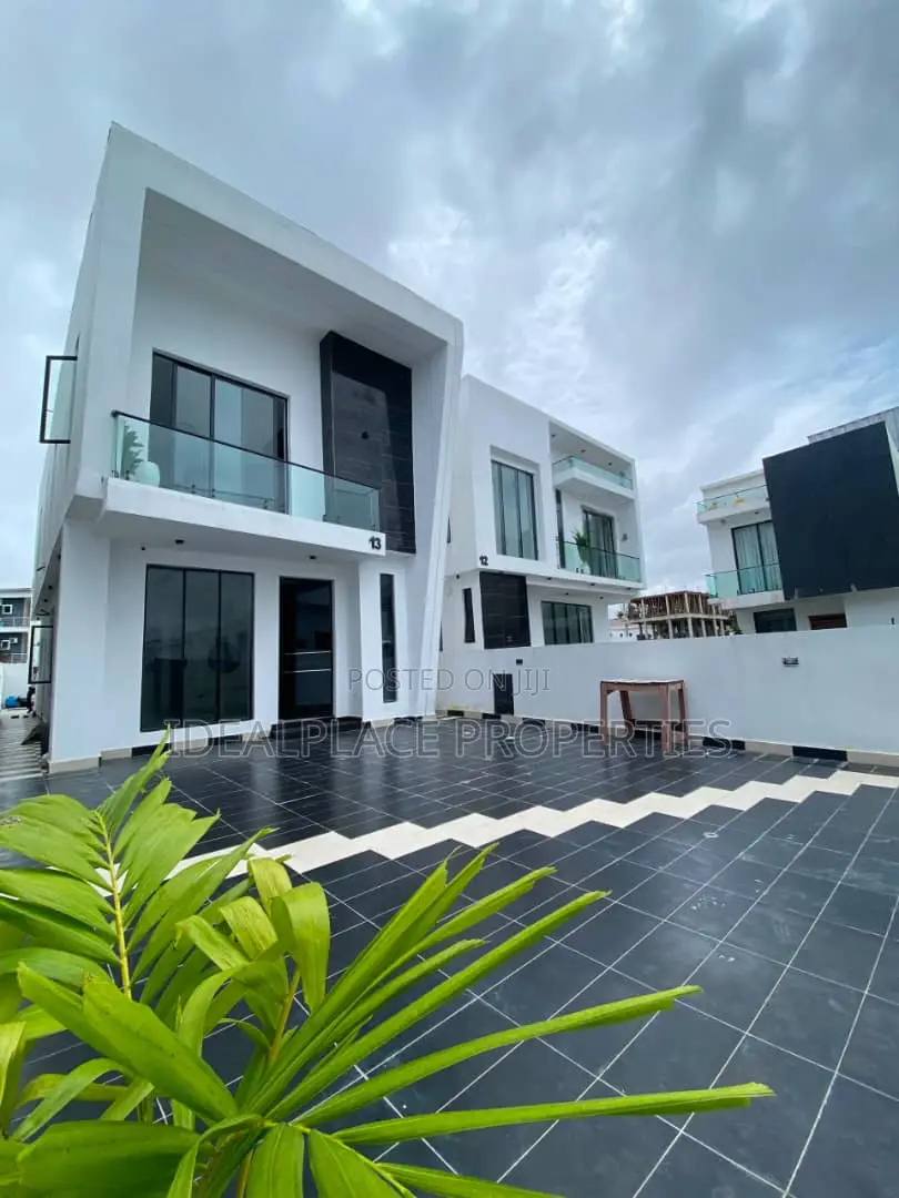 4bdrm Duplex in Lekki for sale in Lekki