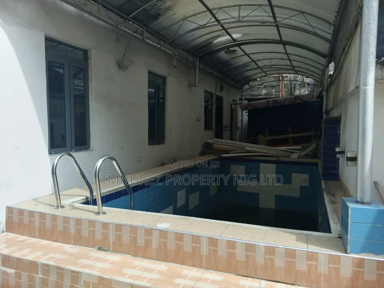 Furnished 5bdrm Duplex in Idado for sale in Idado