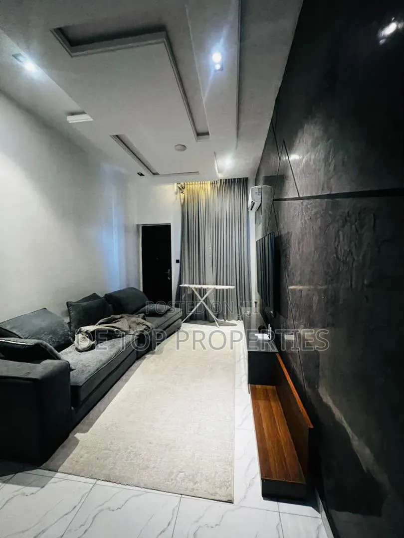 Furnished 5bdrm Duplex in Victoria Crest, Lekki Phase 1 for rent in Lekki Phase 1