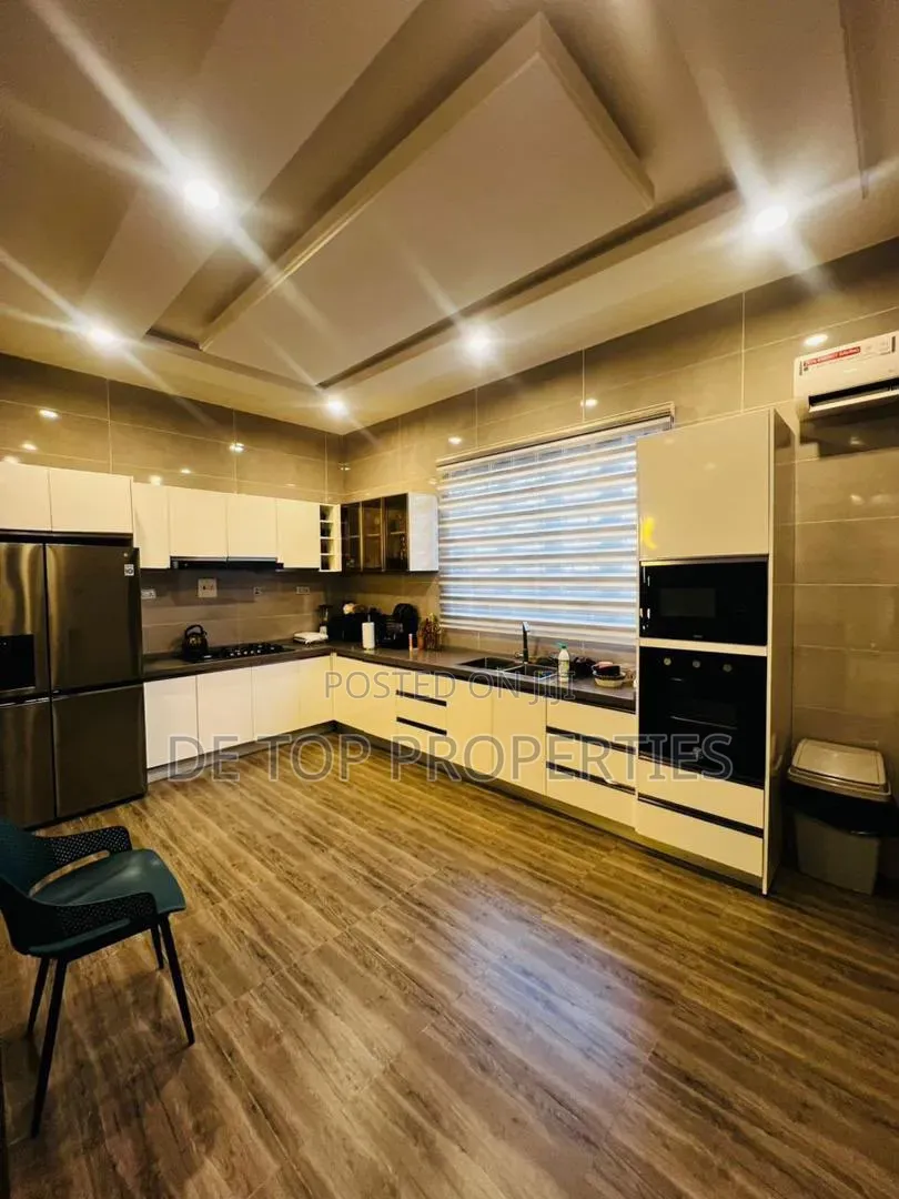 Furnished 5bdrm Duplex in Victoria Crest, Lekki Phase 1 for rent in Lekki Phase 1