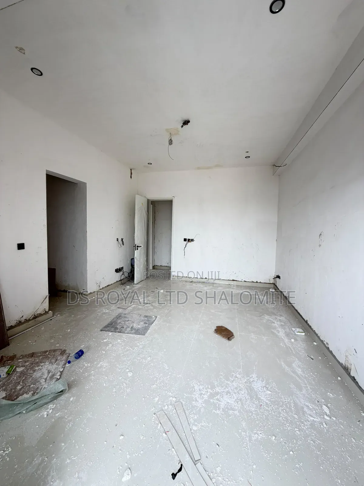 2bdrm Apartment in Ademola Adetokunbo for sale in Ademola Adetokunbo
