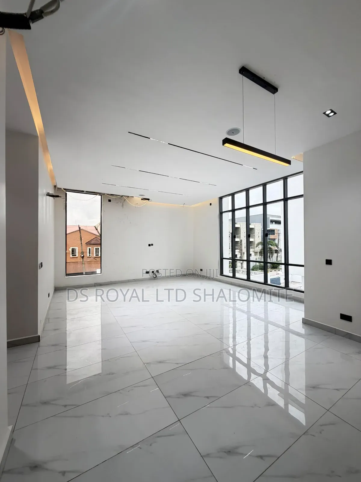 4bdrm Duplex in Lekki Phase 1 for sale in Lekki Phase 1