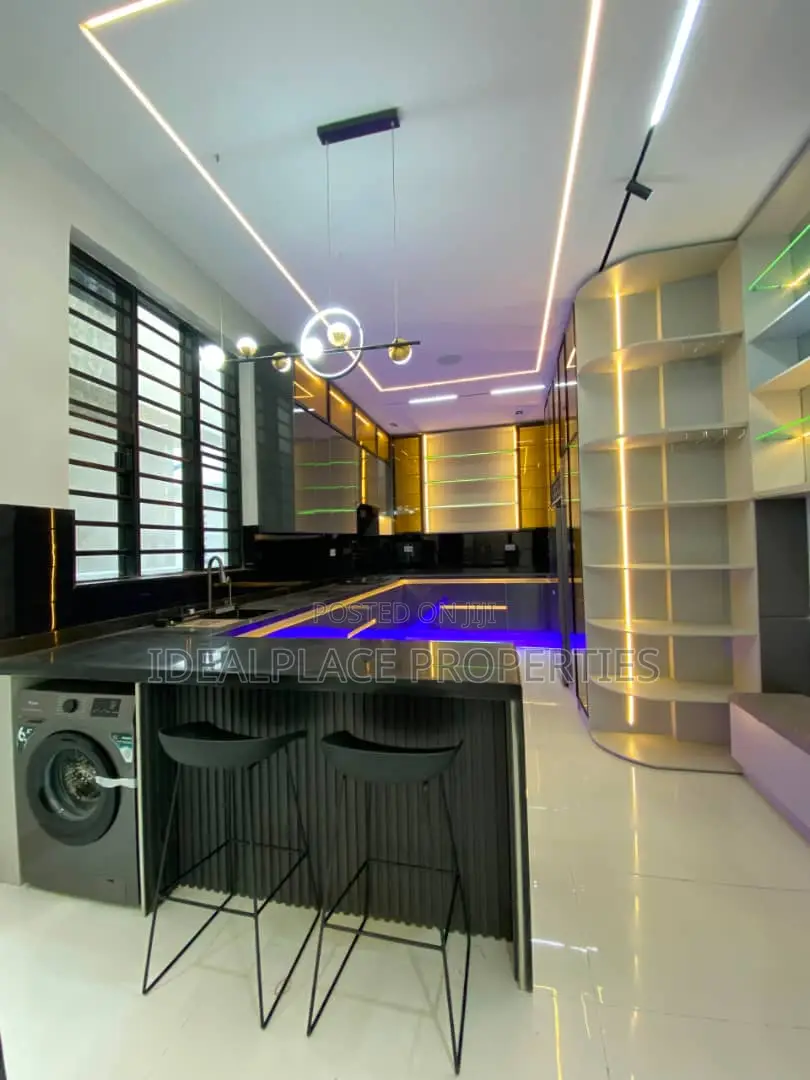 5bdrm Duplex in Lekki for sale in Lekki