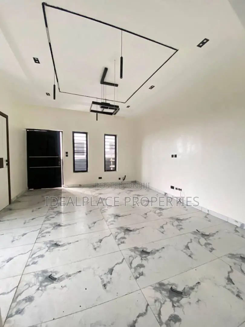 4bdrm Duplex in Lekki for sale in Lekki