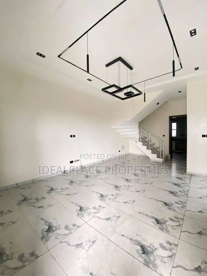 4bdrm Duplex in Lekki for sale in Lekki