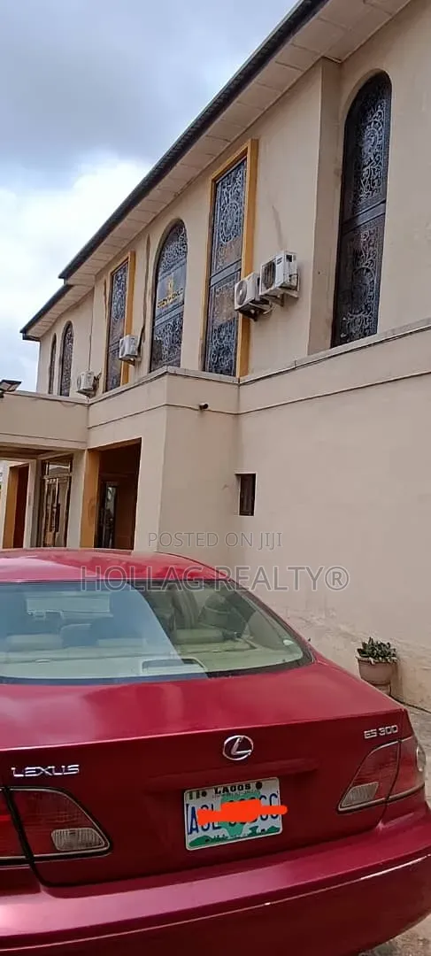 25 Rooms Hotel at Acme, Ikeja. in Agidingbi