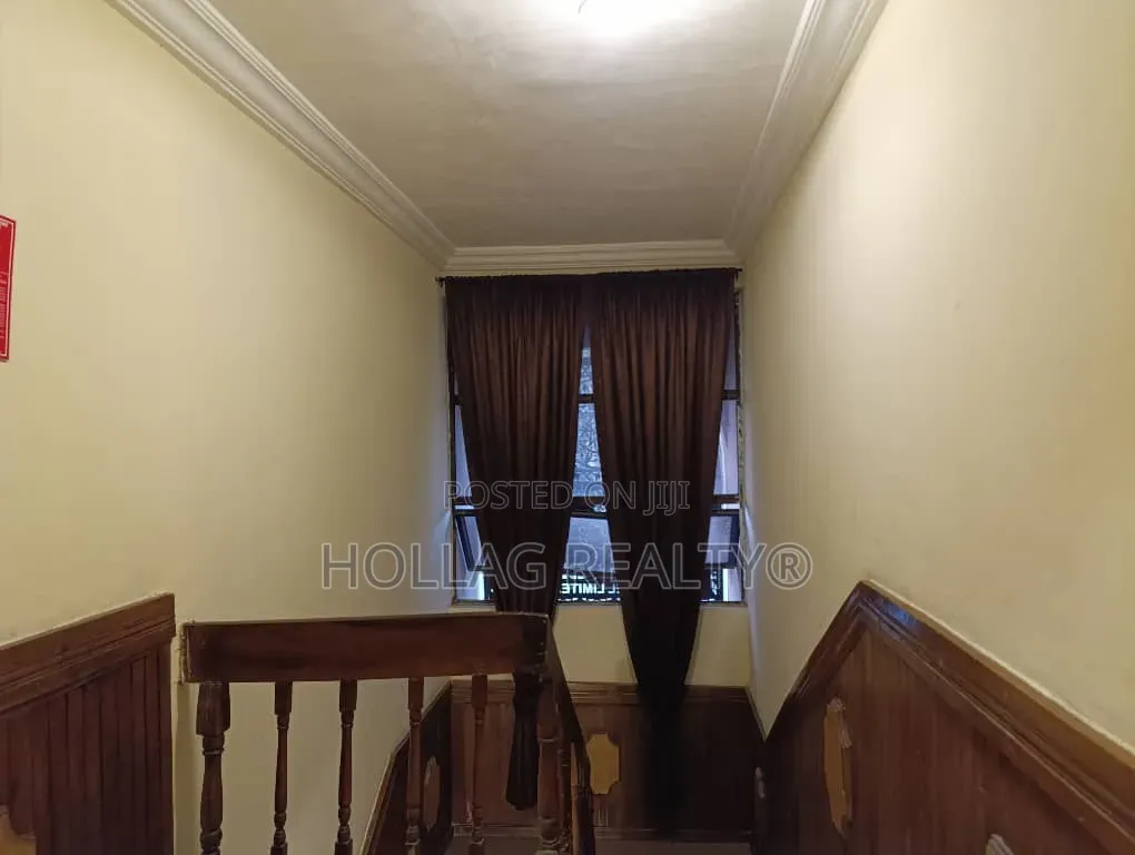 25 Rooms Hotel at Acme, Ikeja. in Agidingbi