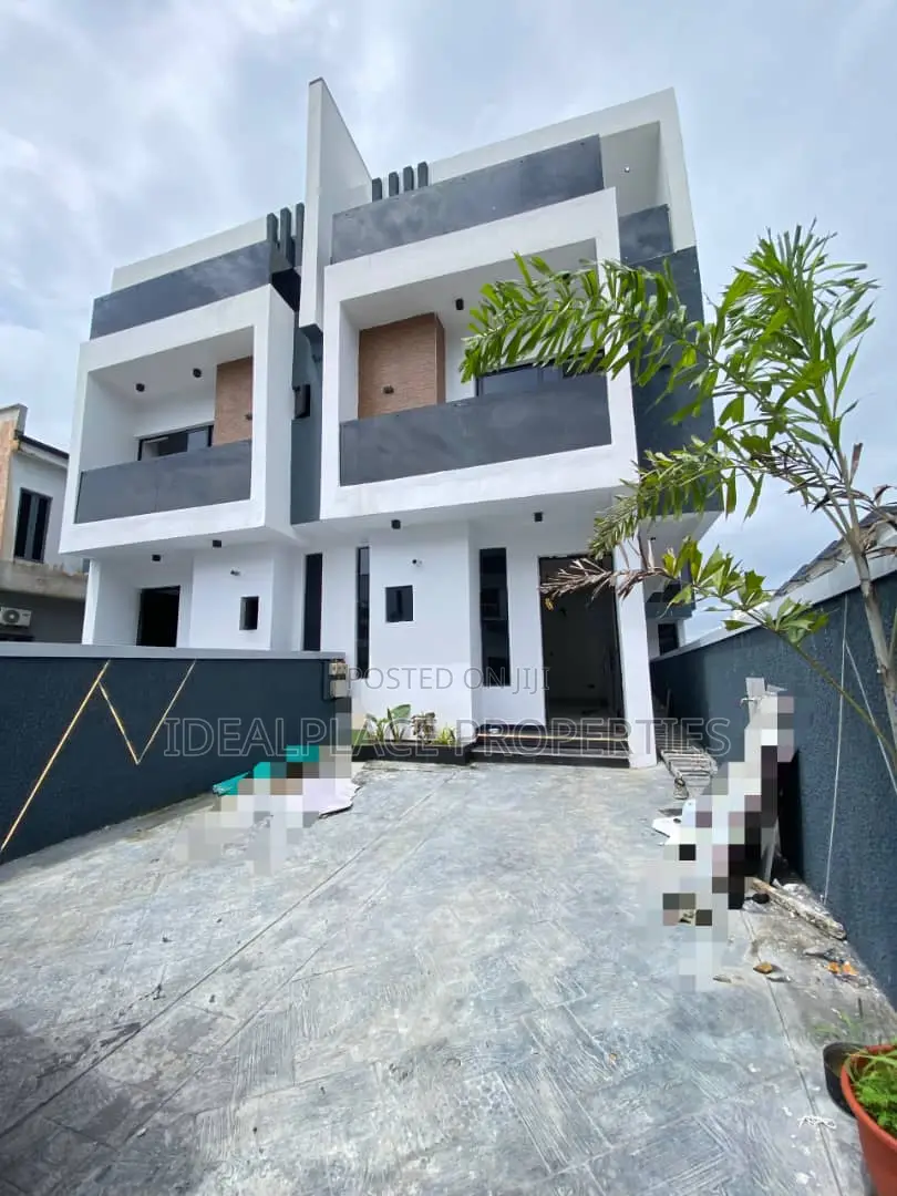 4bdrm Duplex in Lekki for sale in Lekki