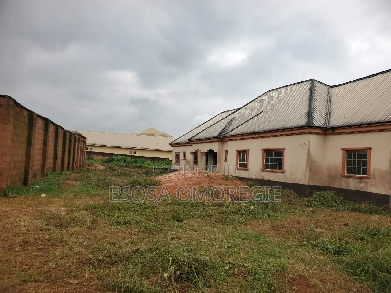 3bdrm Block of Flats in Ekpoma for sale in Ekpoma
