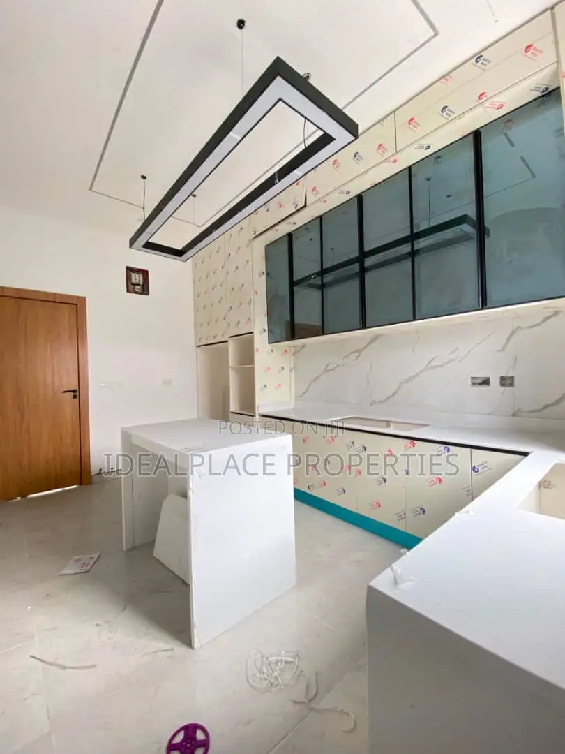 4bdrm Duplex in Lekki for sale in Lekki