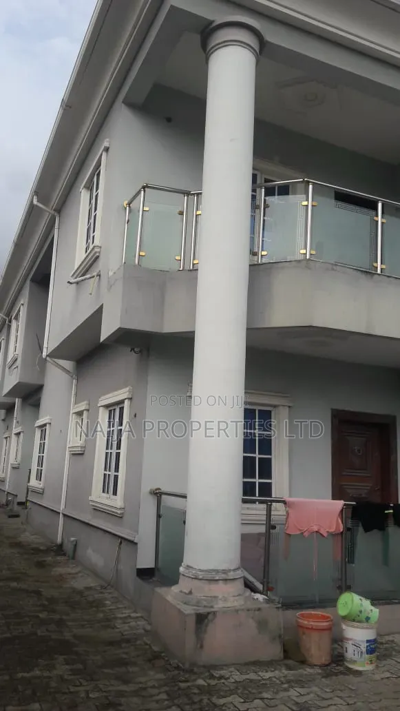 5bdrm Duplex in Ado for sale in Ado / Ajah