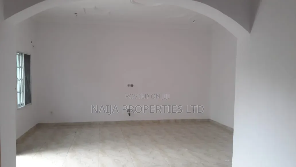 5bdrm Duplex in Ado for sale in Ado / Ajah