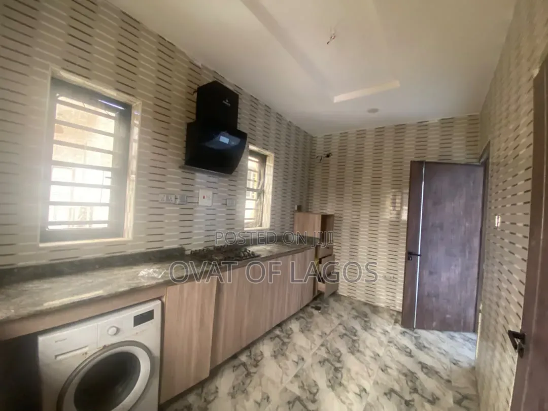 3bdrm Duplex in Lekki Conservative for rent in Lekki Expressway