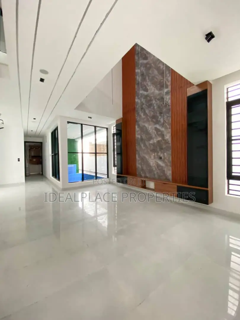 5bdrm Duplex in Lekki for sale in Lekki