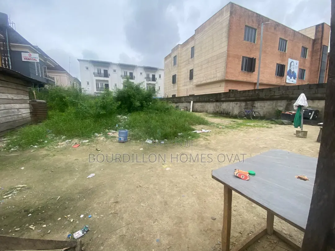 655sqm Residential and Commercial Land in Chevron