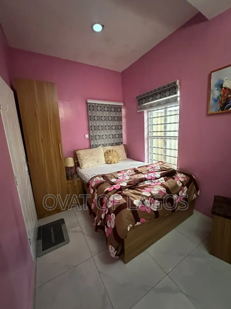 Furnished 3bdrm Apartment in Ikota Gra for rent in Ikota