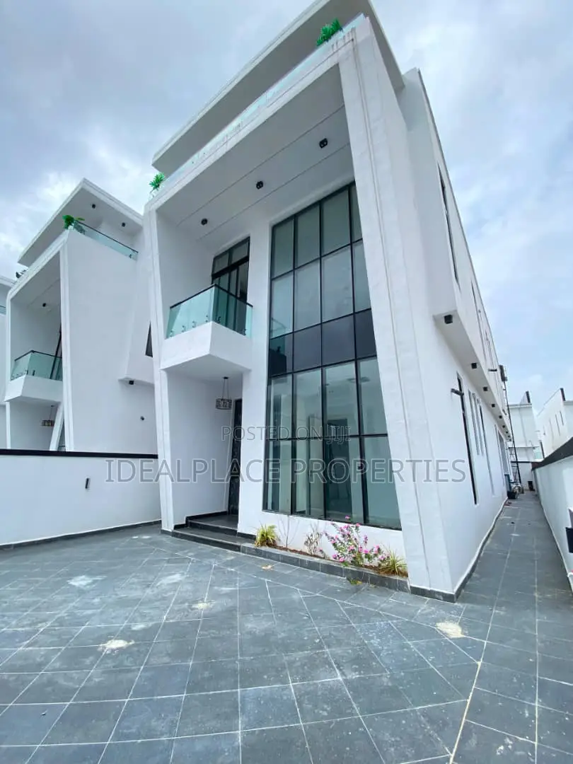 5bdrm Duplex in Lekki for sale in Lekki