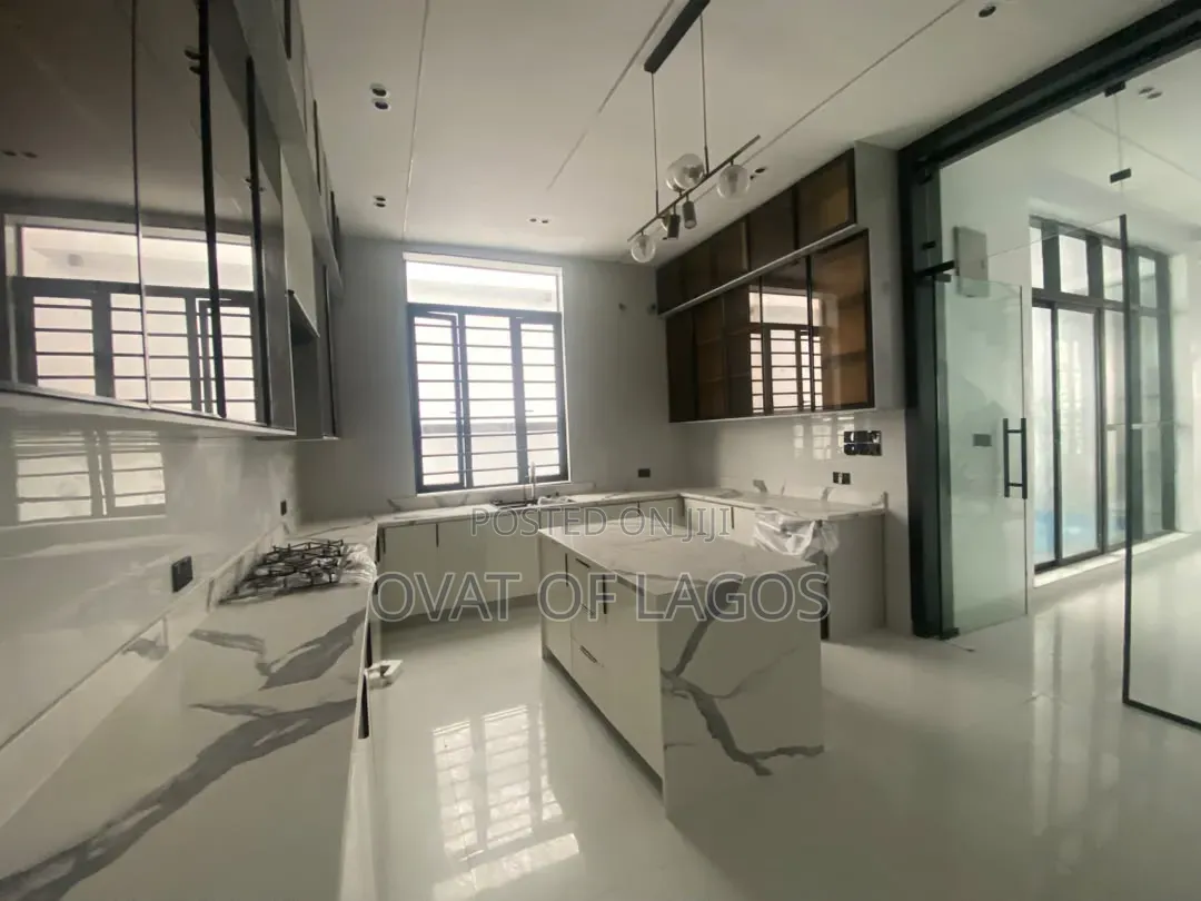 5bdrm Duplex in Orchid, Lekki Expressway for sale in Lekki Expressway