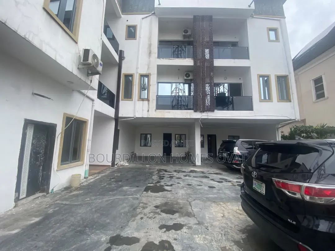 3bdrm Duplex in Lekki Conservation for rent in Lekki Expressway