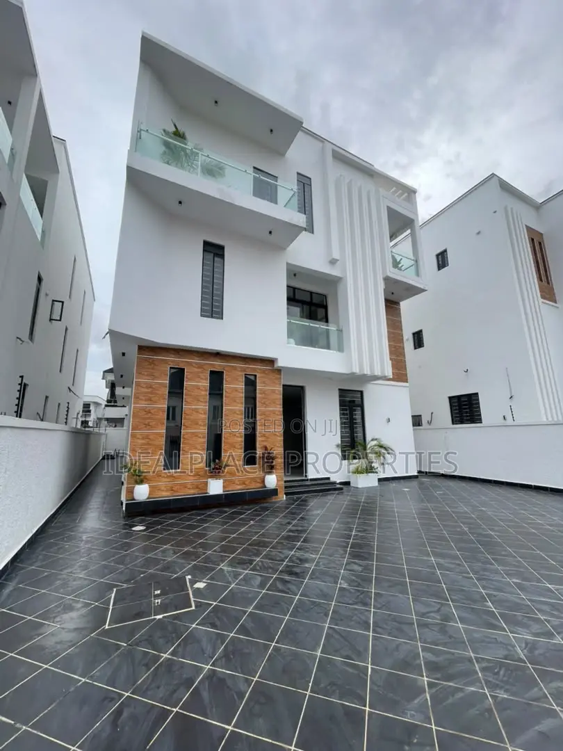 5bdrm Duplex in Osapa london for sale in Osapa london