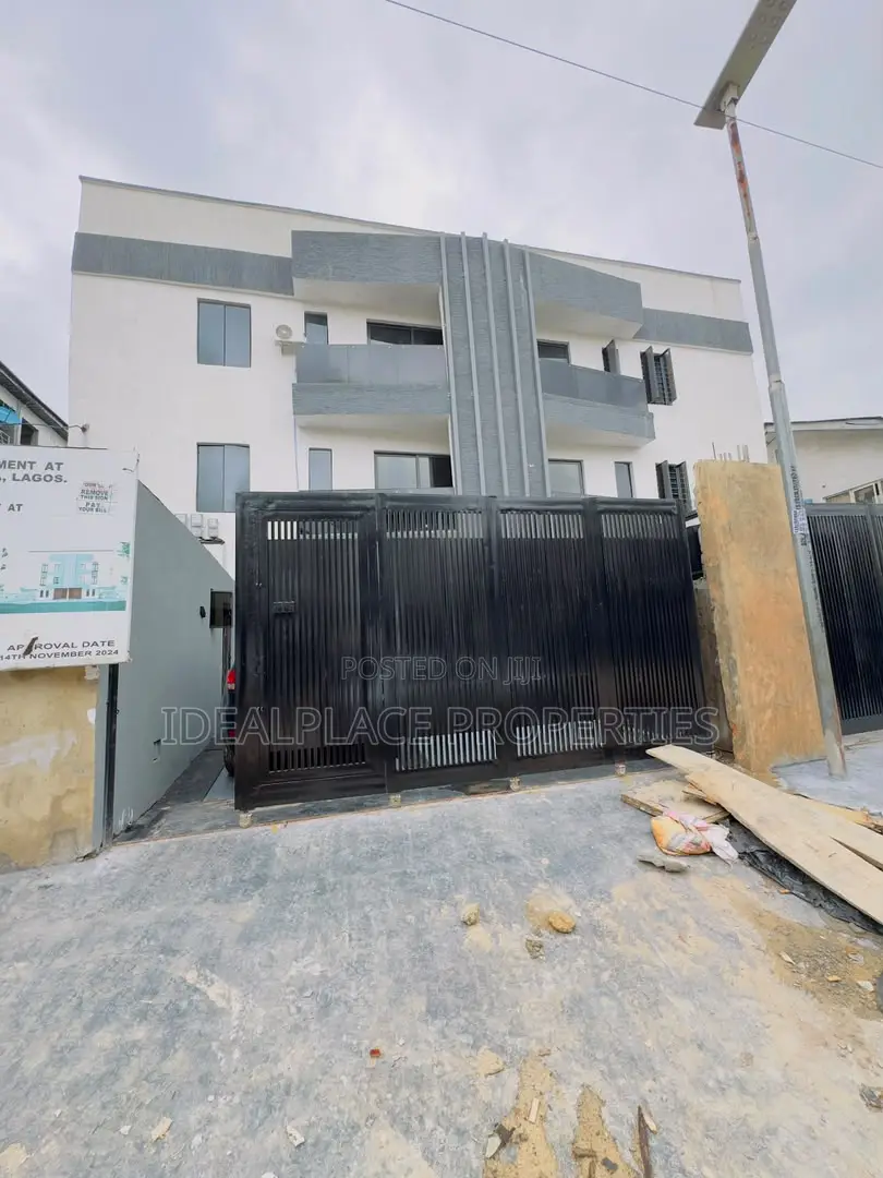 4bdrm Duplex in Iwaya for sale in Iwaya