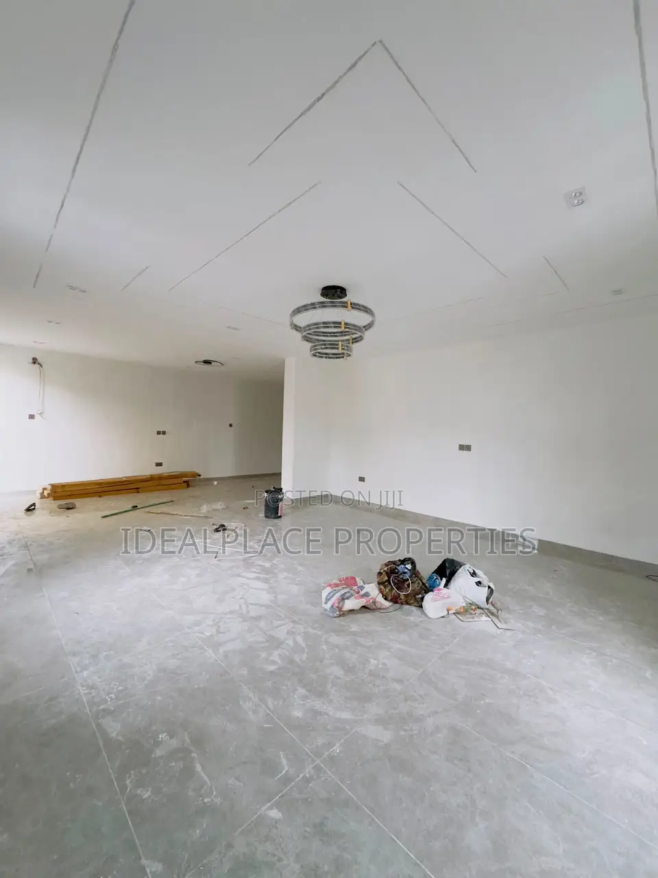4bdrm Duplex in Iwaya for sale in Iwaya